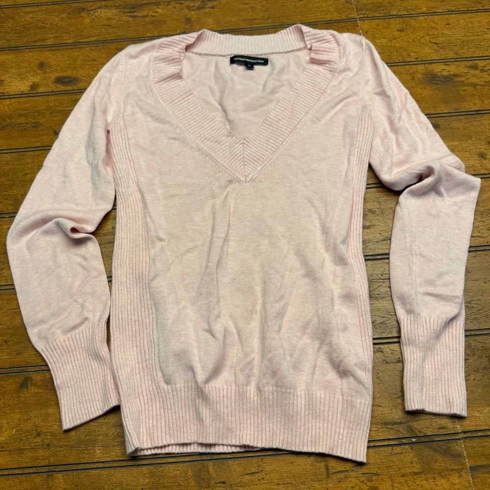 Express Design Studio Pink‎ V Neck Long Sleeve Sweater Womens Size Medium